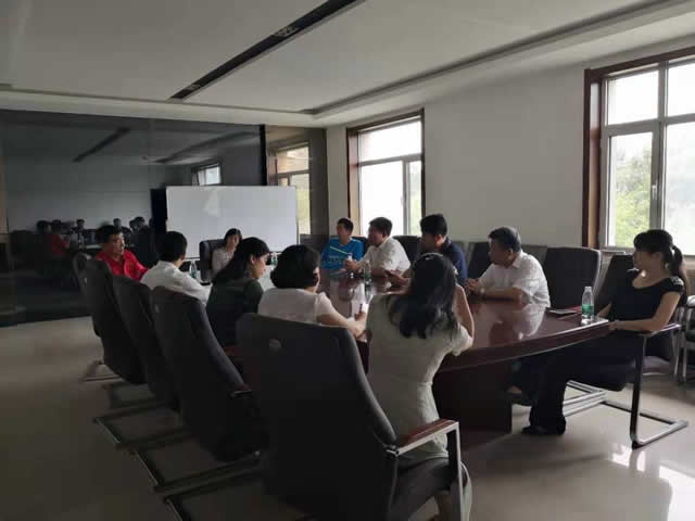 2019年08月08日市人大代表團(tuán)來到公司調(diào)研，聽取董事長劉志鵬關(guān)于科技創(chuàng)新情況的介紹。